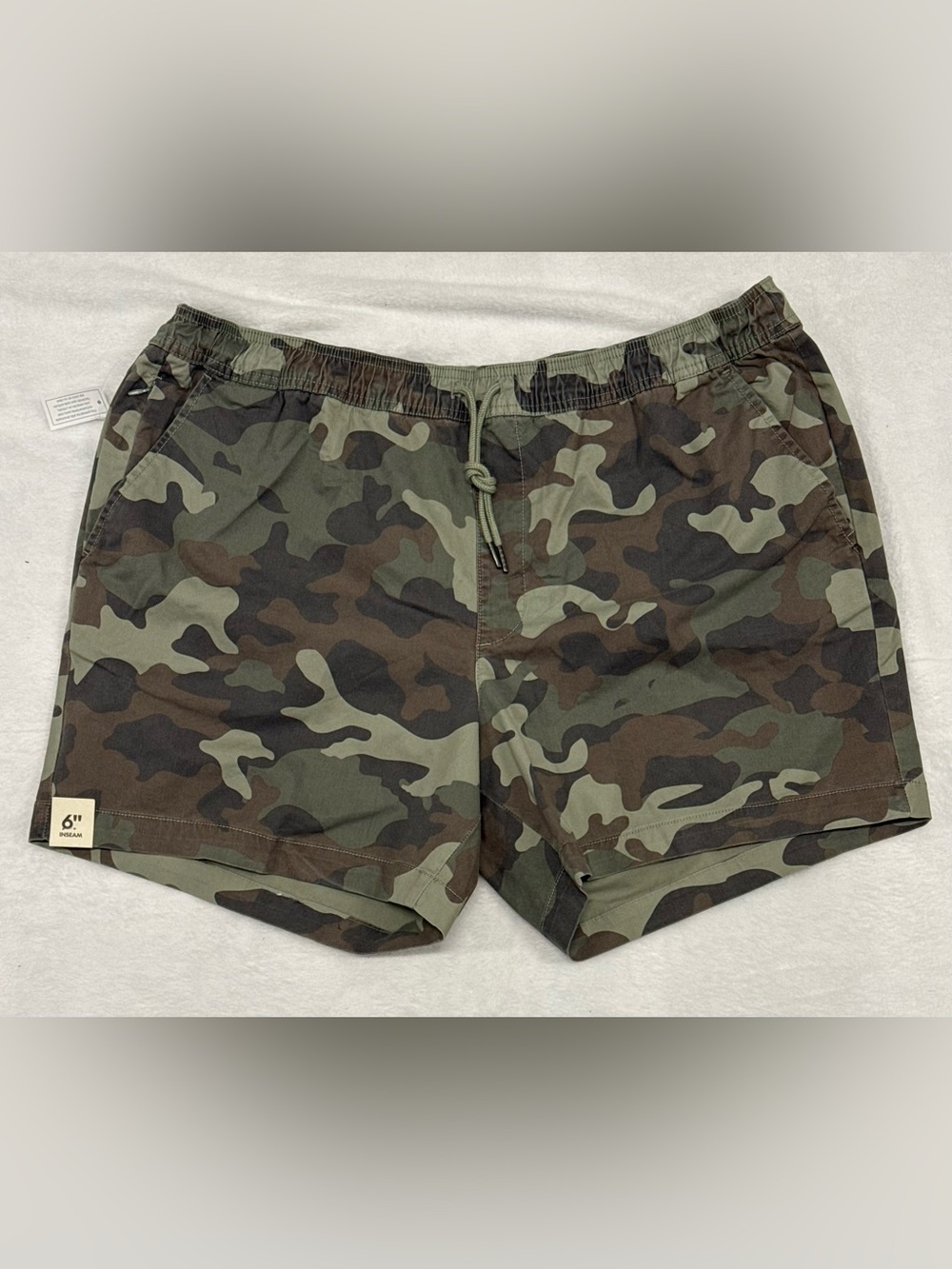 Men’s No Boundaries Flat Front Shorts Camo Print 6” Inseam 2XL 44-46 NWT